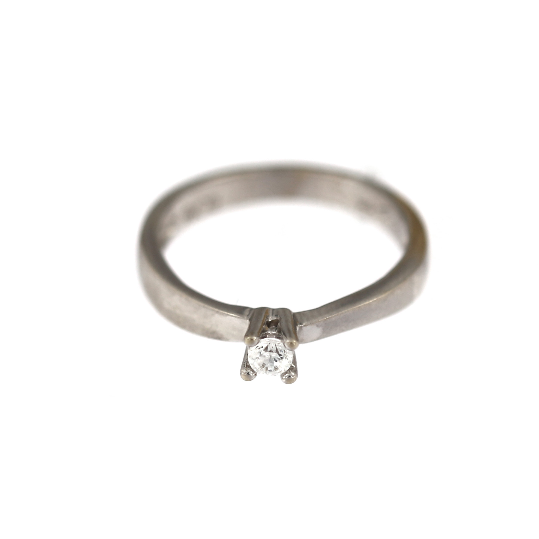 White gold engagement ring DBS01-01-27