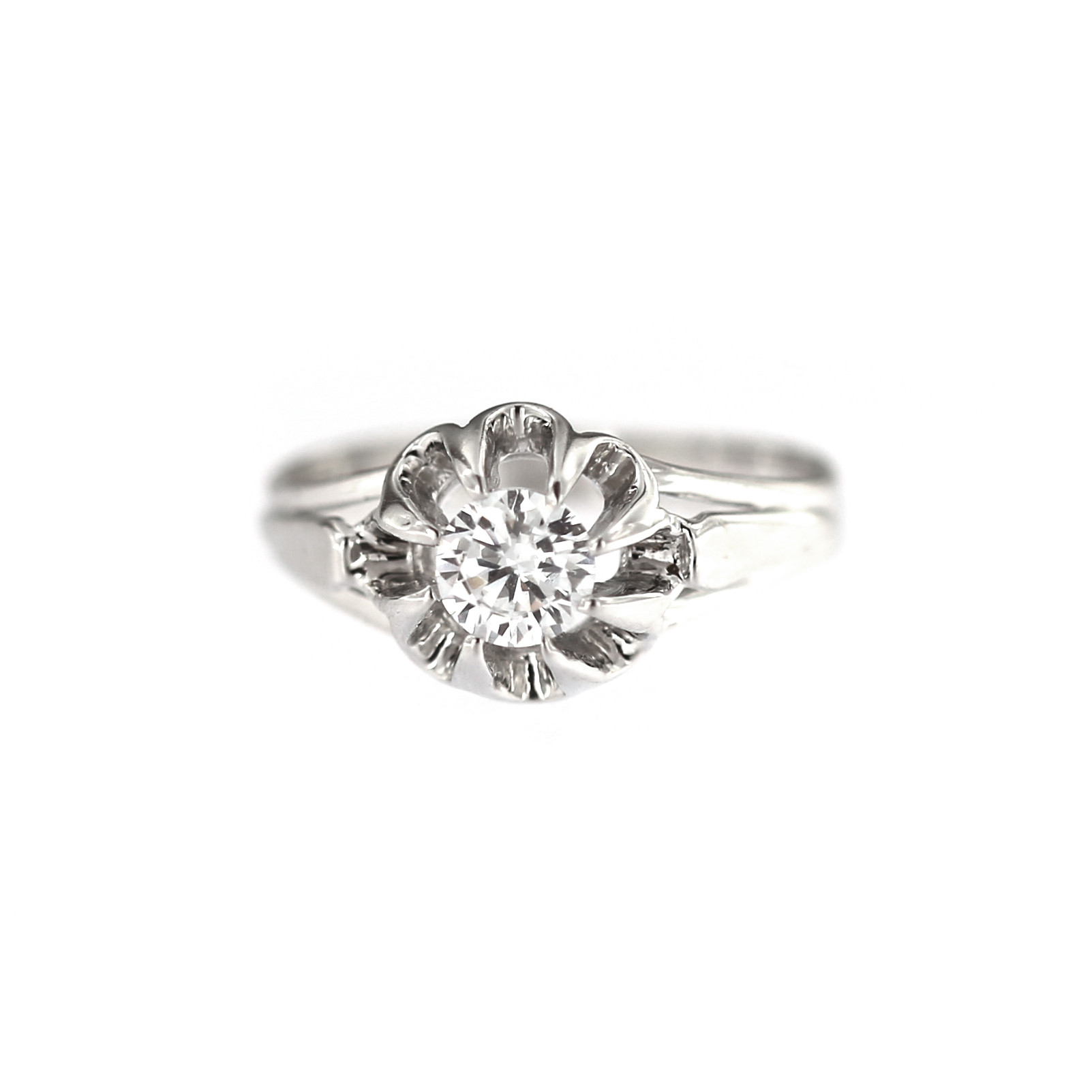 White gold engagement ring DBS01-08-04