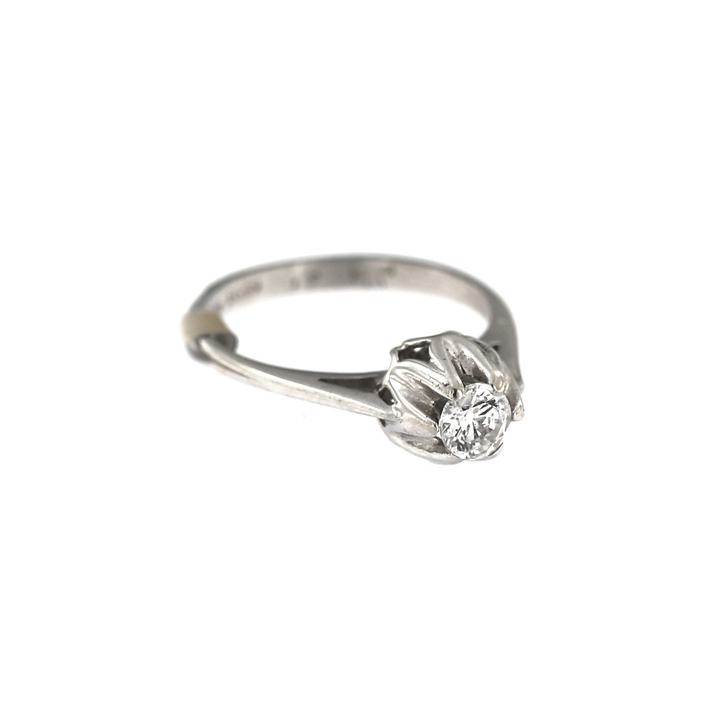 White gold engagement ring DBS01-08-03