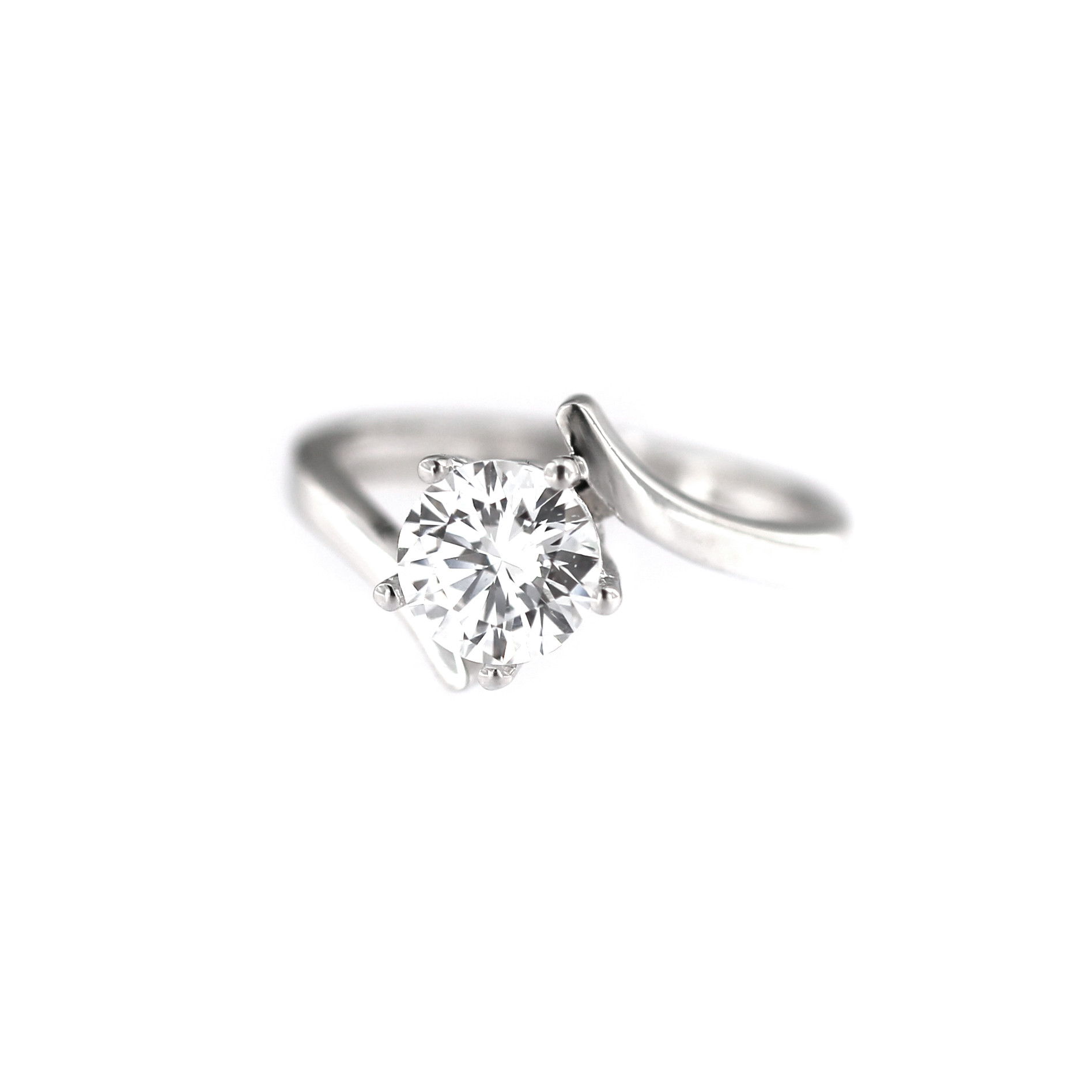 White gold engagement ring DBS01-04-02