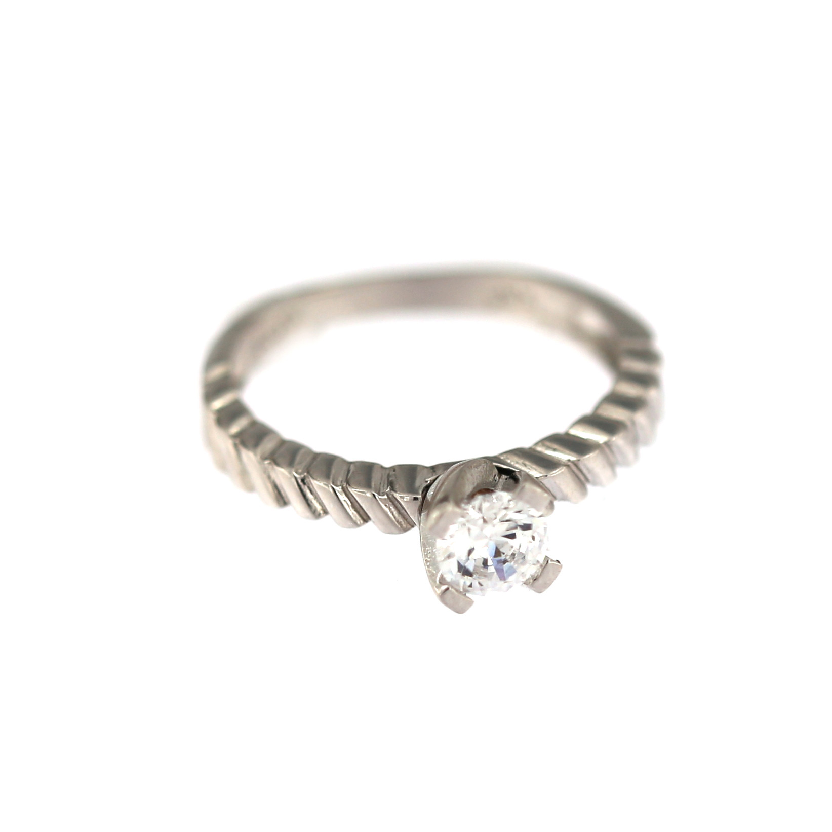 White gold engagement ring DBS01-02-09