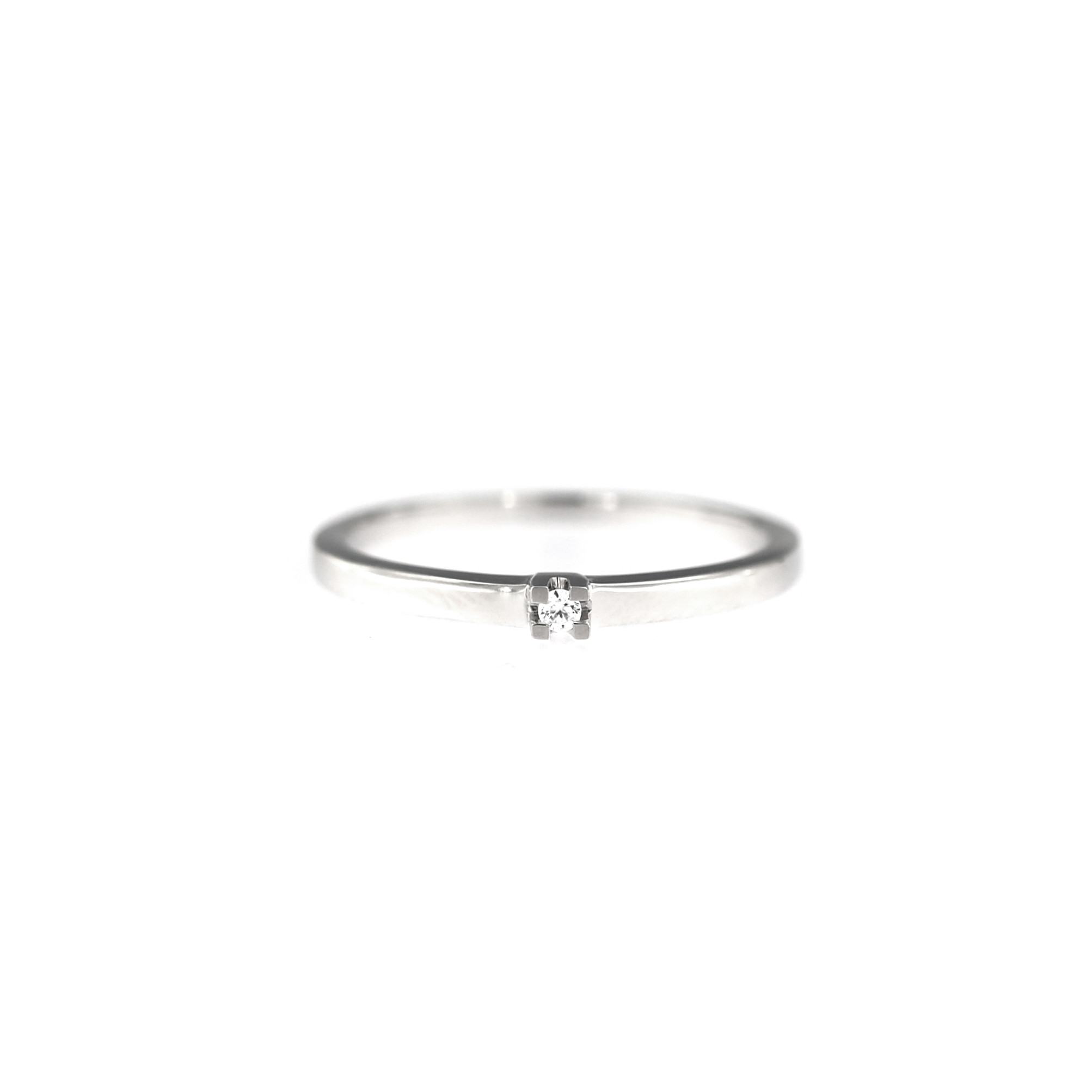 White gold engagement ring DBS01-01-03
