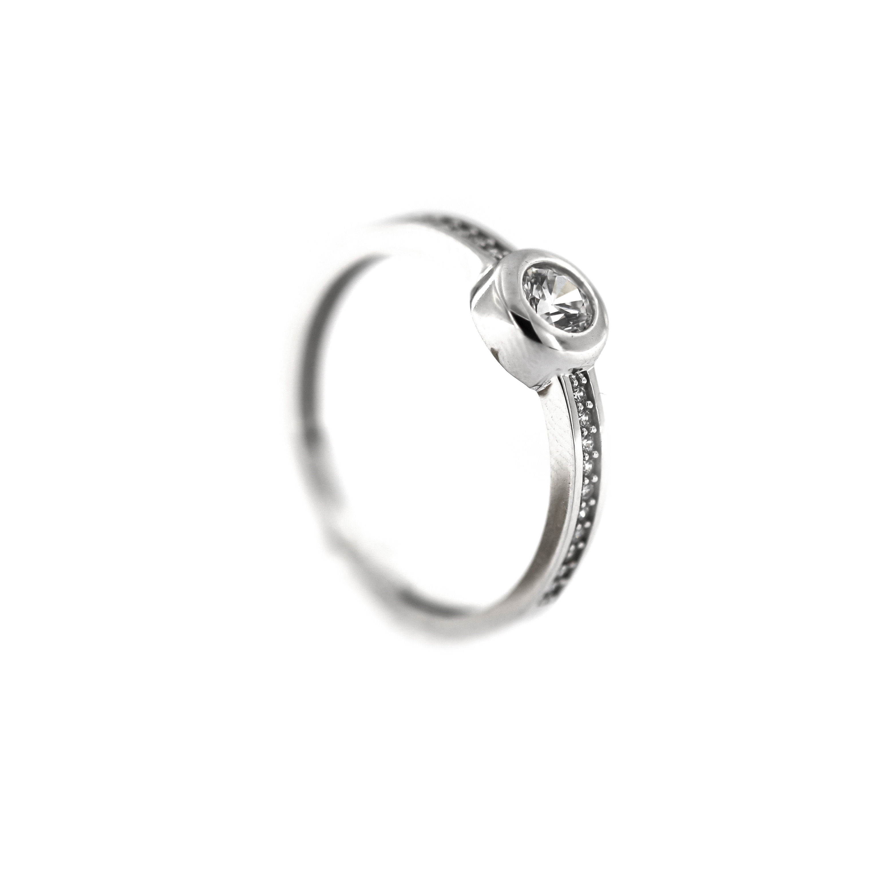 White gold engagement ring DBS03-02-08