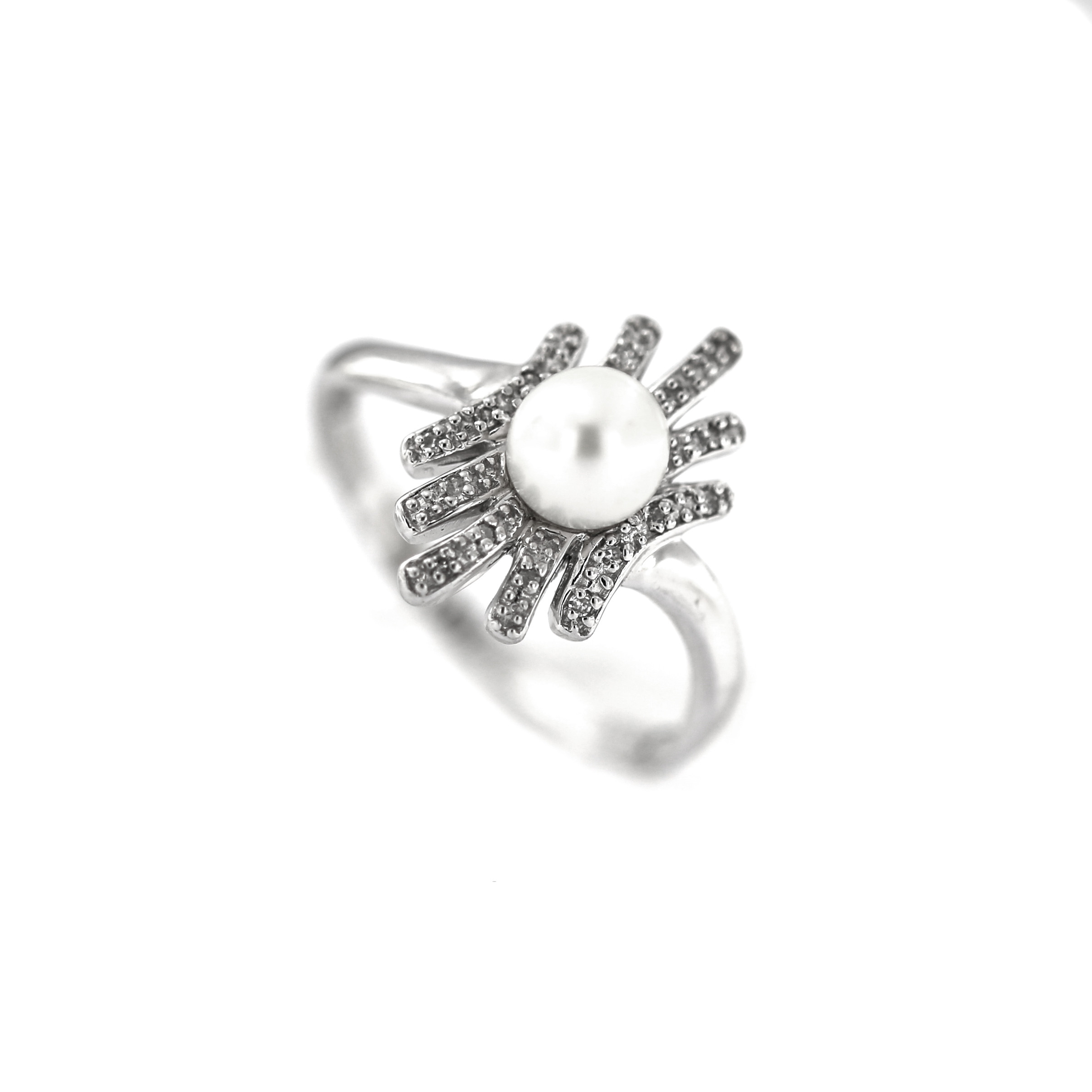 White gold ring with pearl and diamonds DBBR14-PRL-01