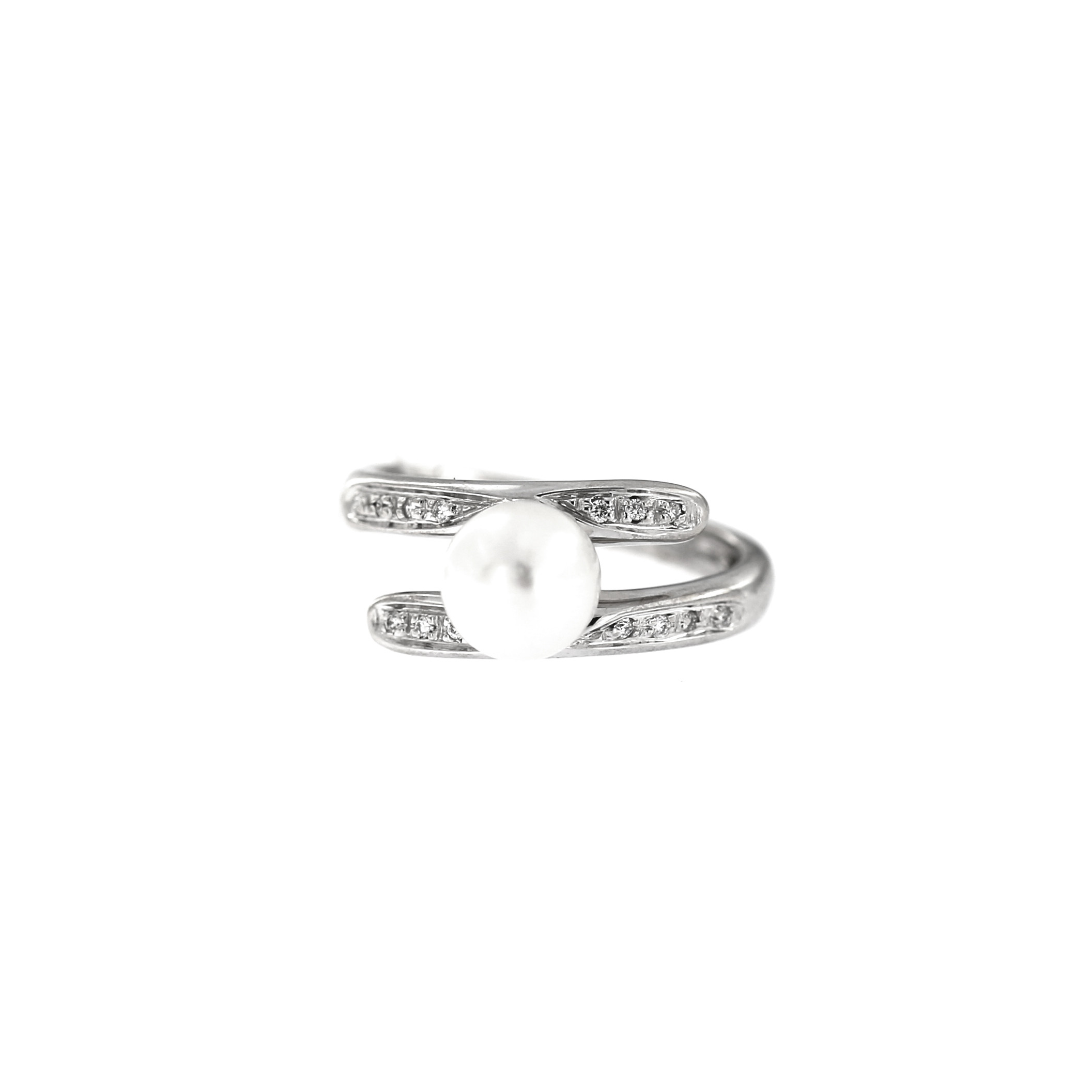 White gold ring with pearl and diamonds DBBR14-PRL-05