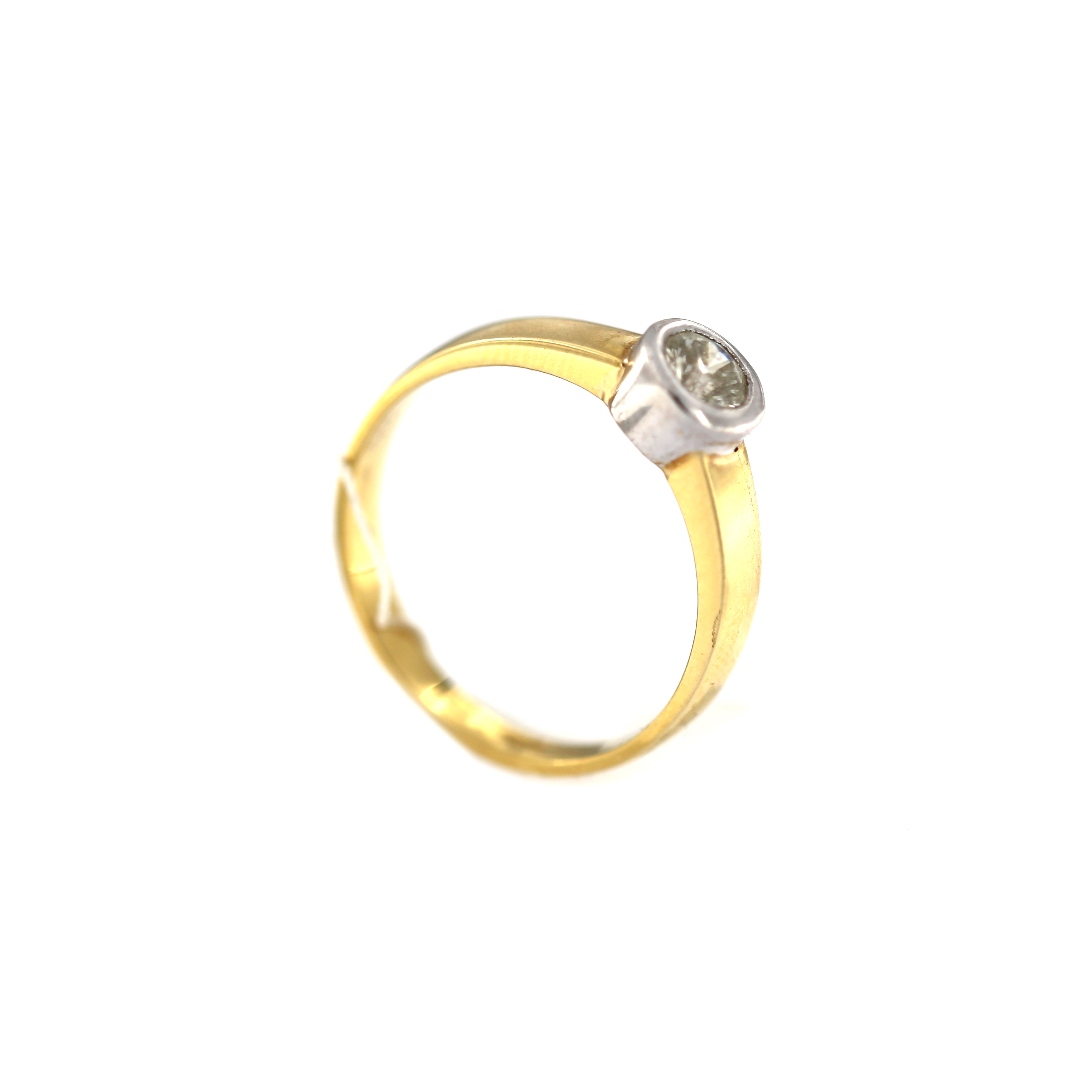 Yellow gold engagement ring with diamond DGBR05-10