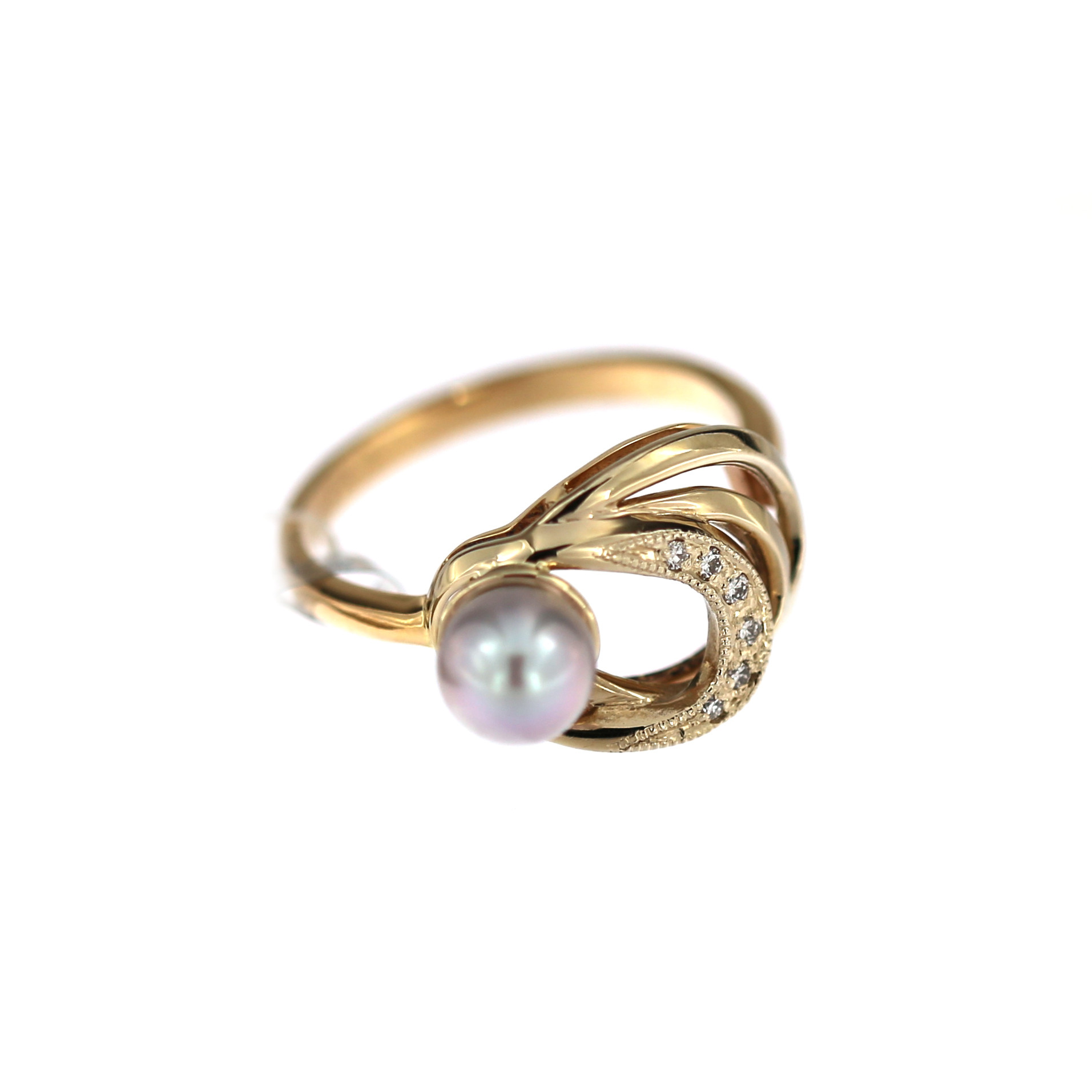 Yellow gold ring with pearl and diamonds DGBR12-PRL-01