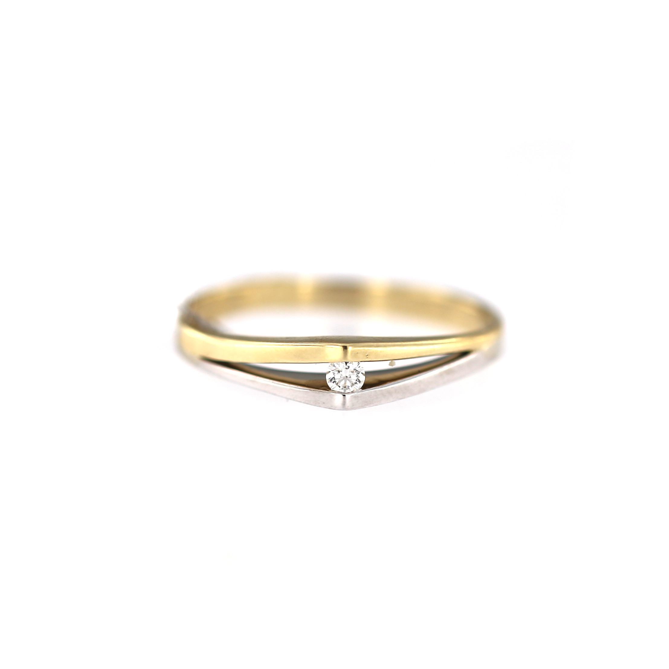 Yellow gold engagement ring with diamond DGBR07-18