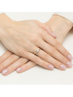 Rose gold ring with sapphire and diamonds DRBR17-SAFB-01