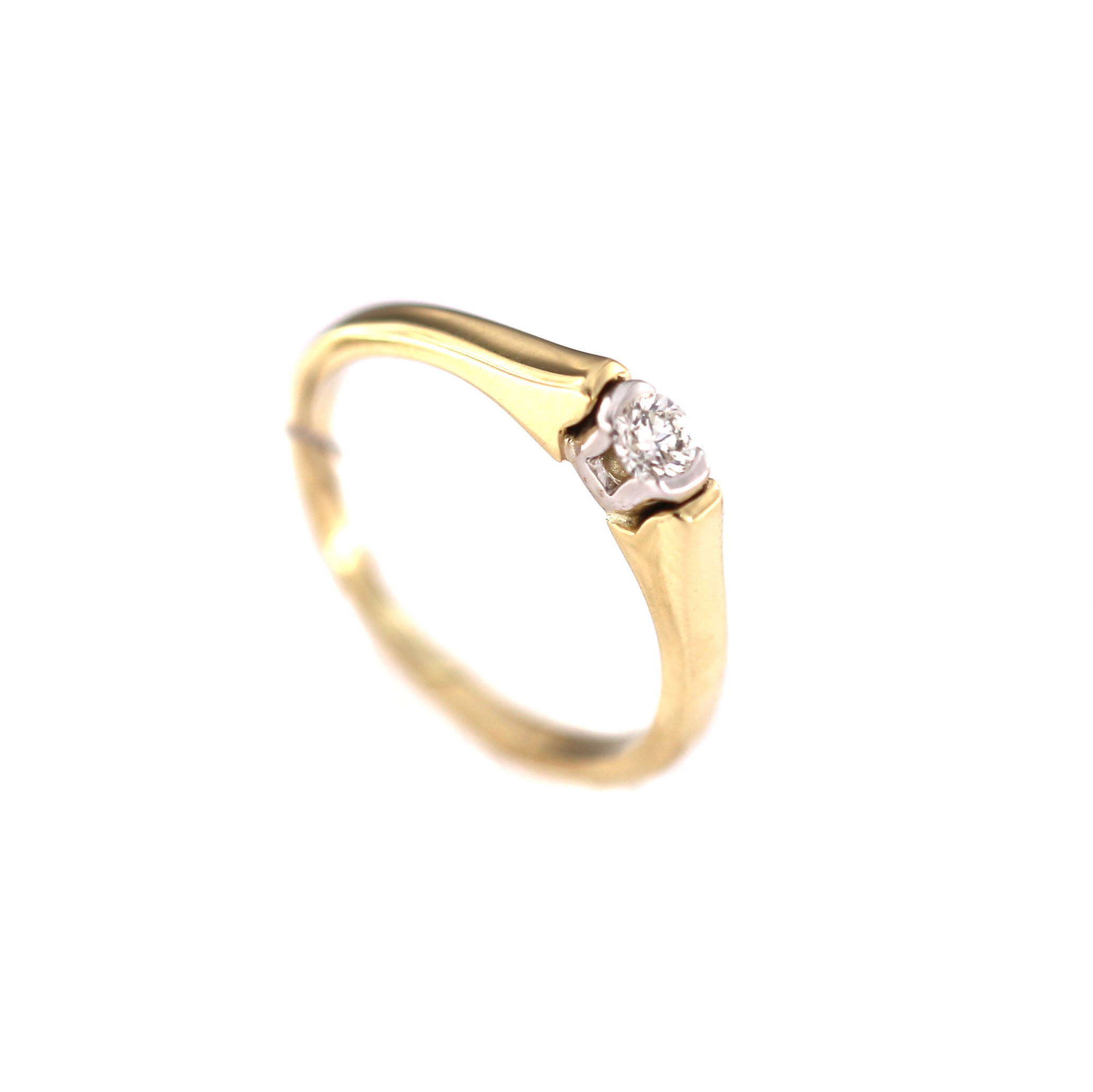 Yellow gold engagement ring with diamond DGBR05-24