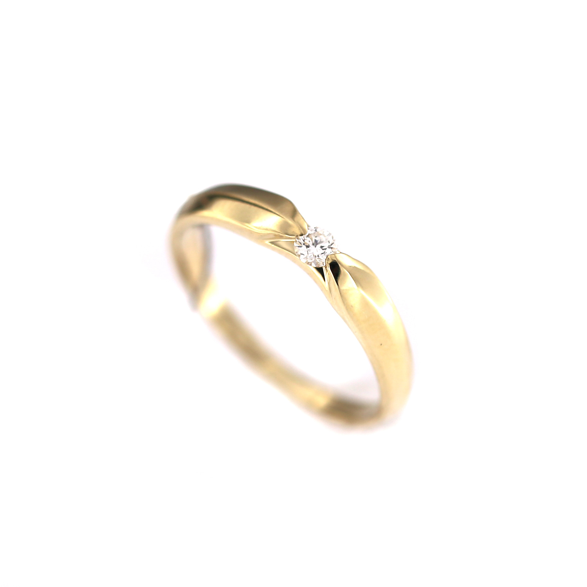 Yellow gold engagement ring with diamond DGBR07-29